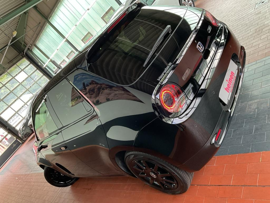 Honda e