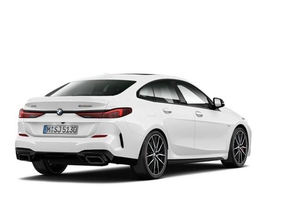 BMW M235