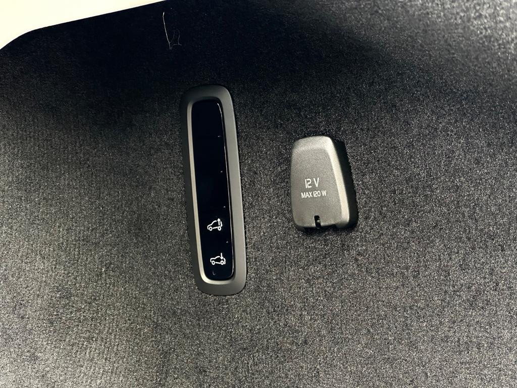 Volvo ES90