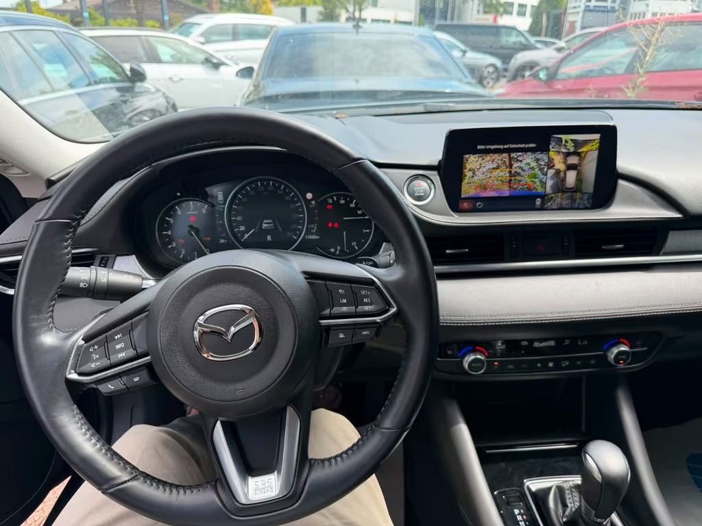 Mazda 6