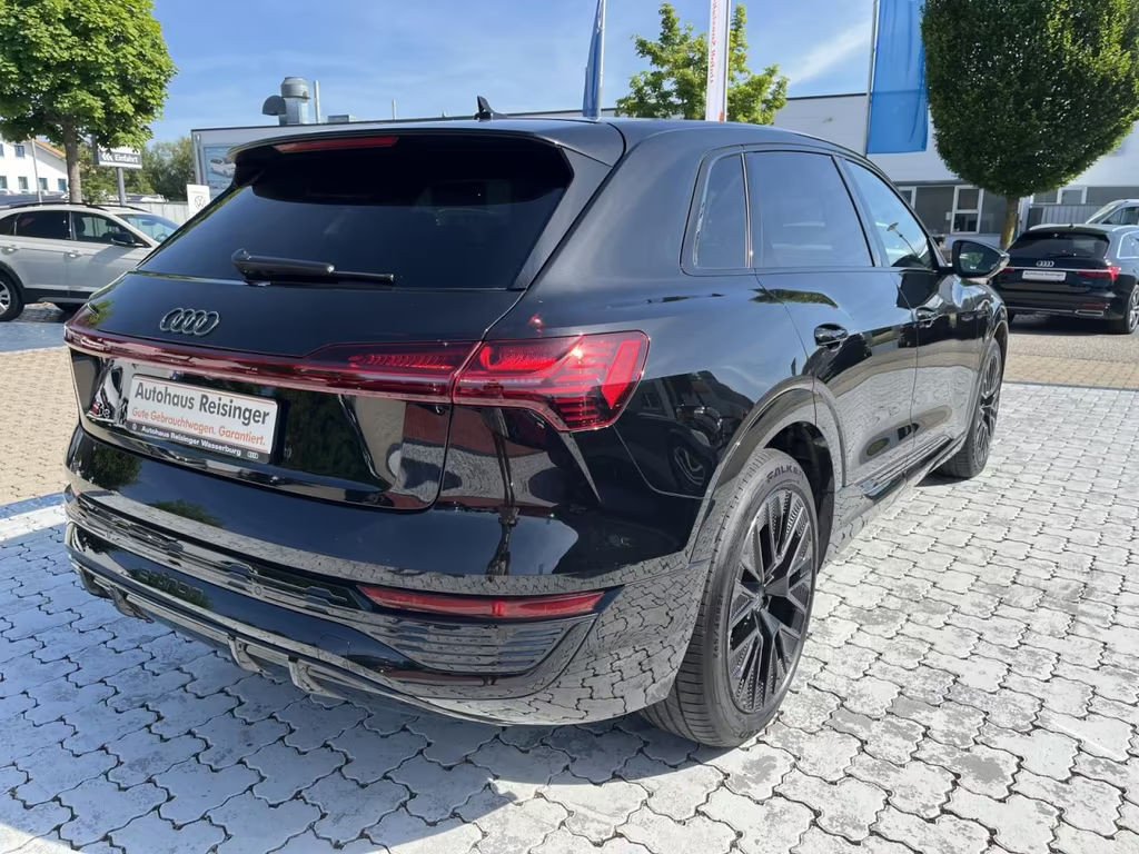 Audi Q8 e-tron
