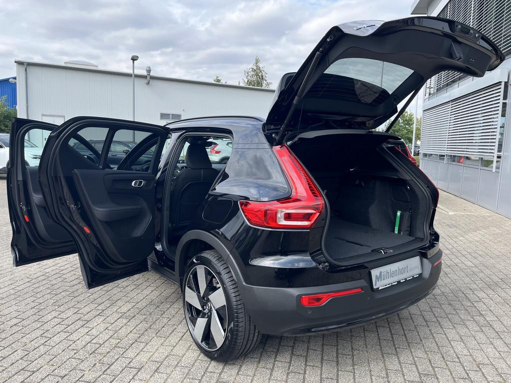 Volvo EX40