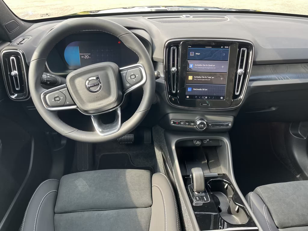 Volvo EX40