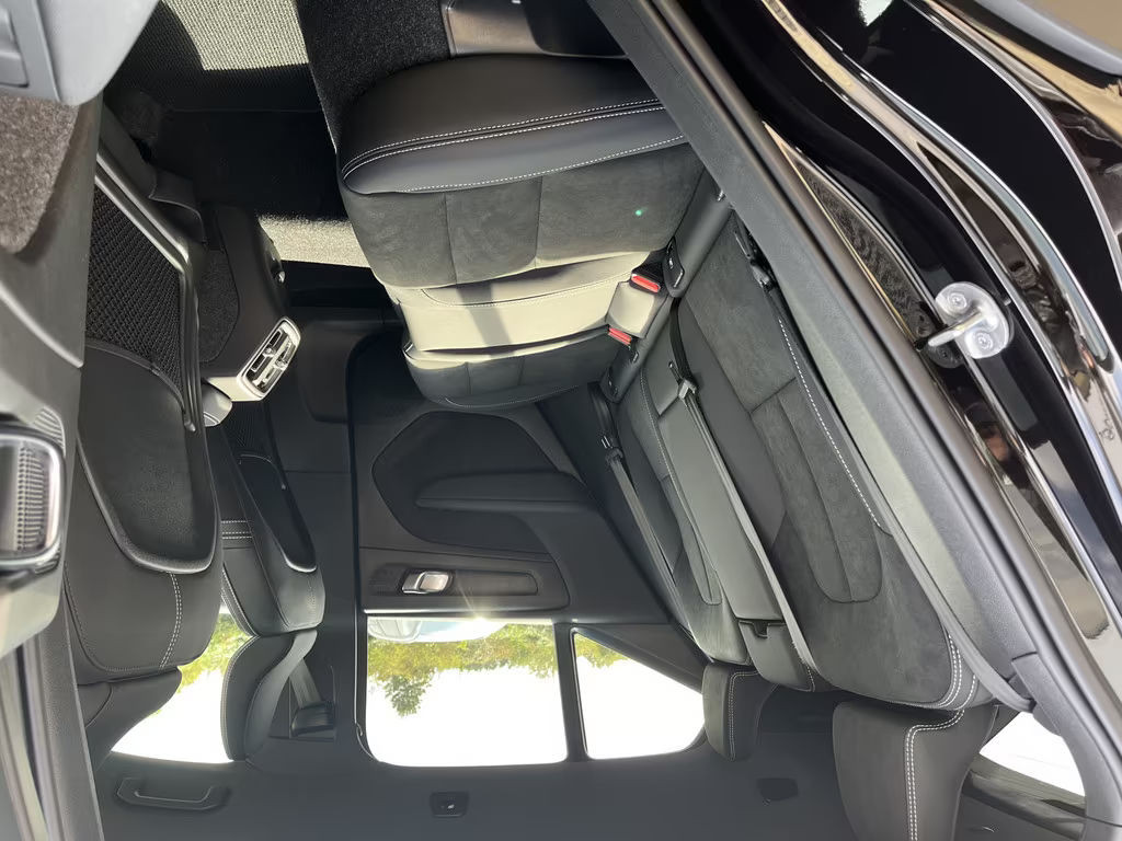Volvo EX40