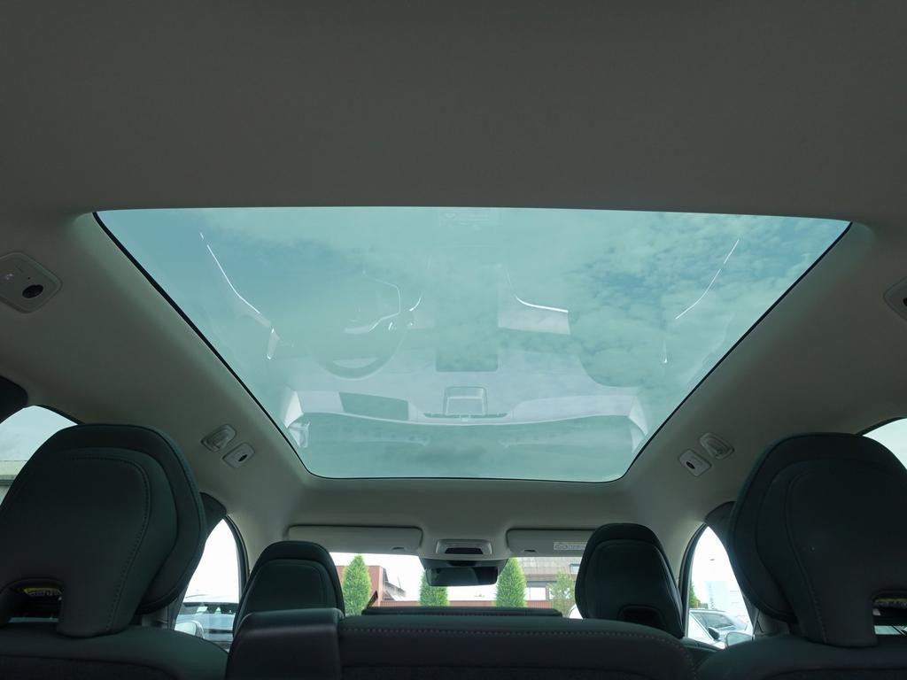 Volvo EX90