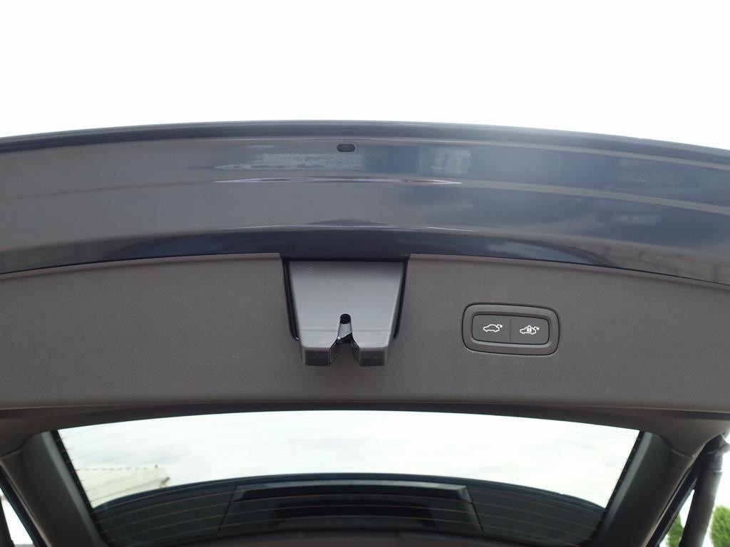 Volvo EX90