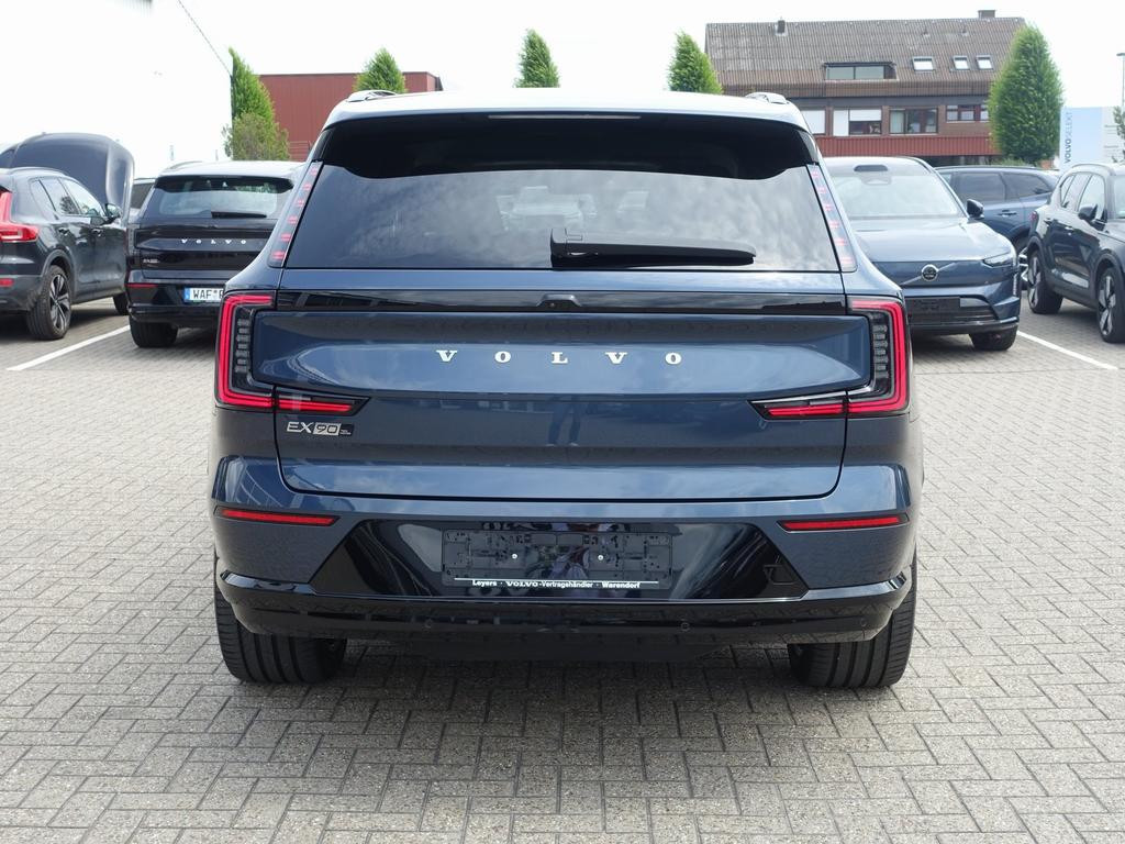 Volvo EX90