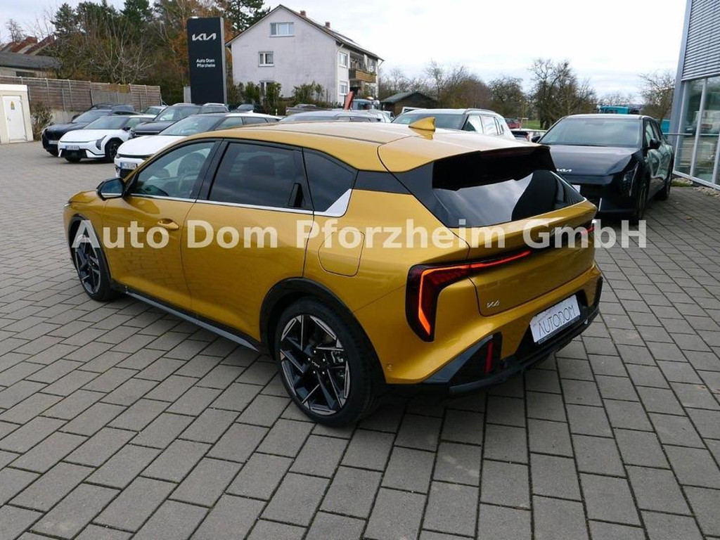 Kia K4
