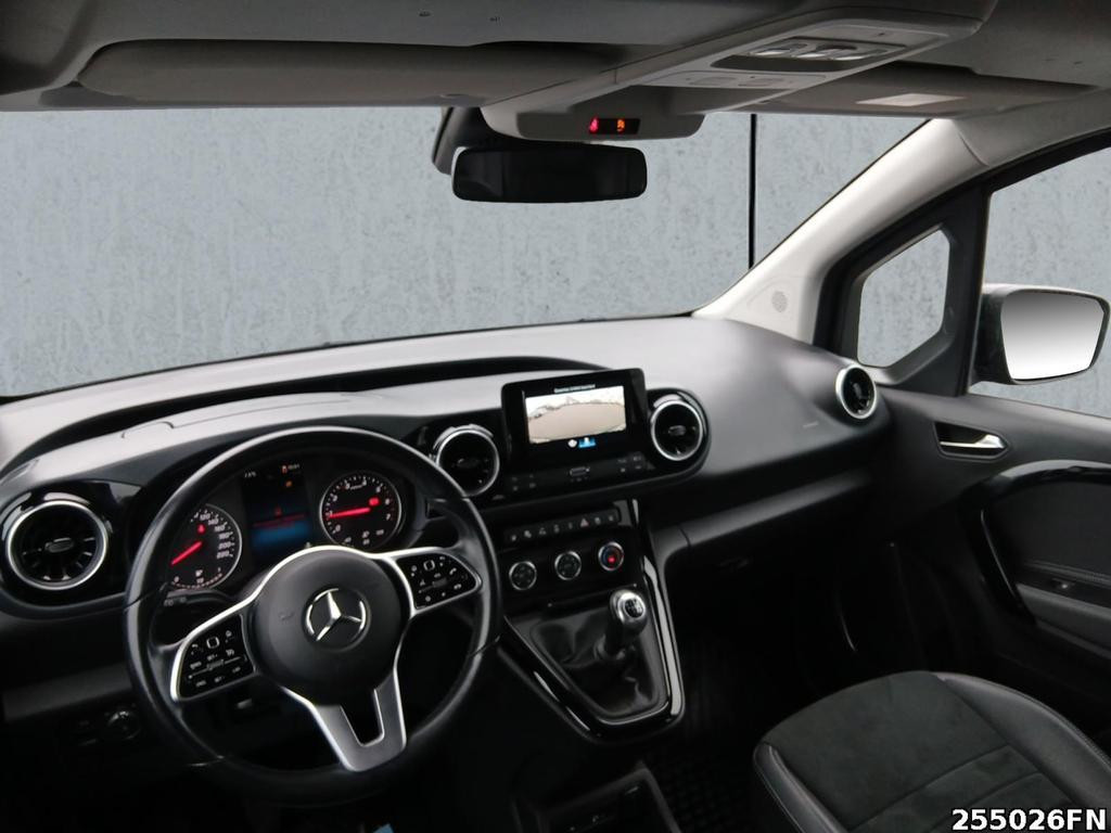 Mercedes-Benz T 180