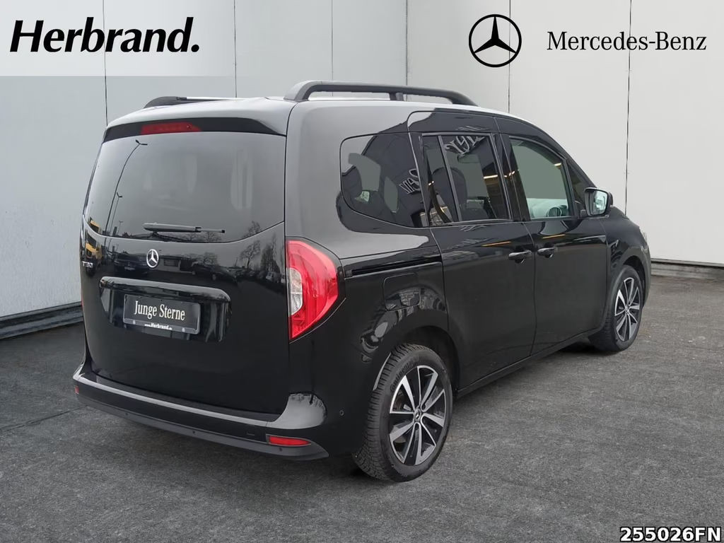 Mercedes-Benz T 180