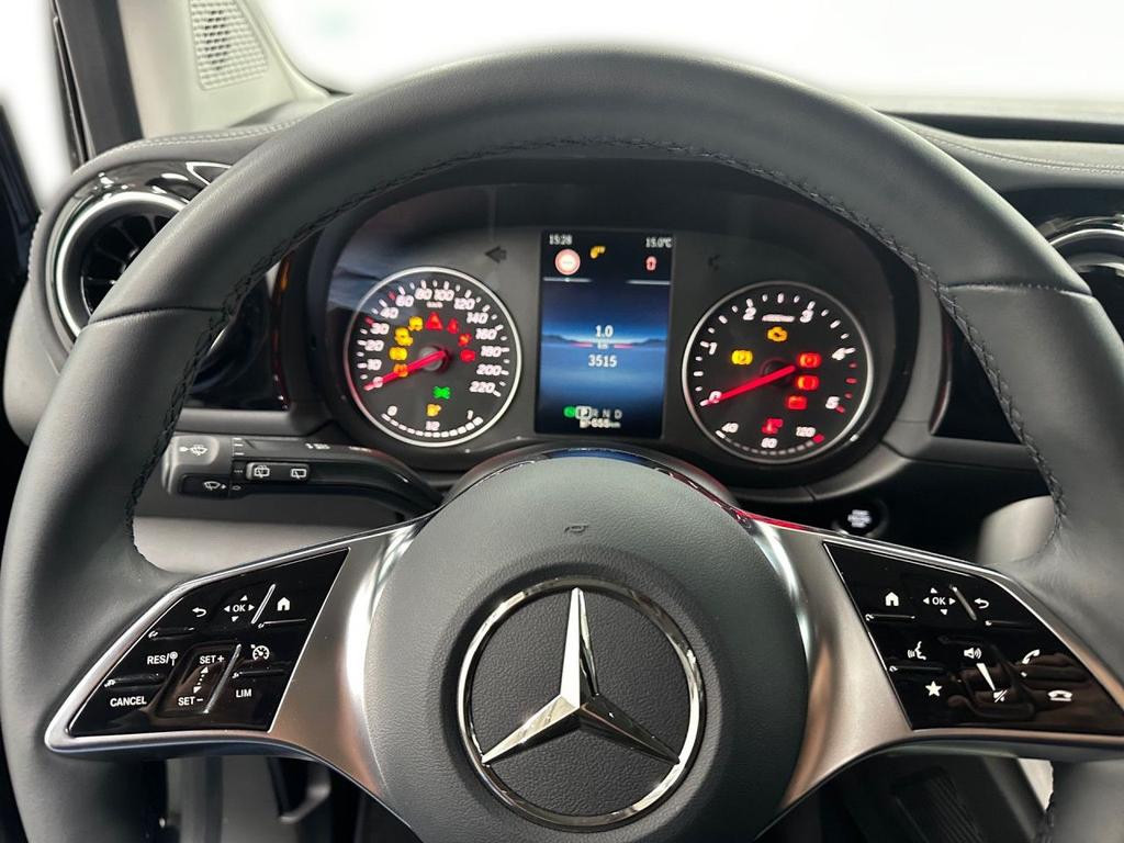 Mercedes-Benz T 180