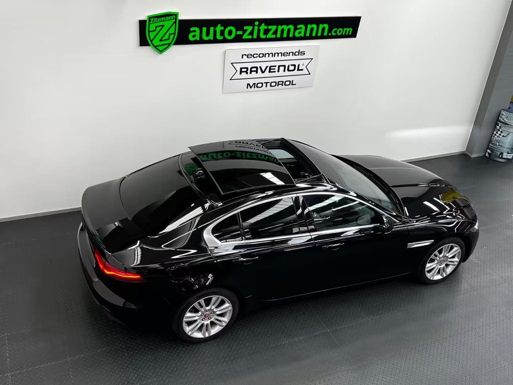 Jaguar XE S AWD