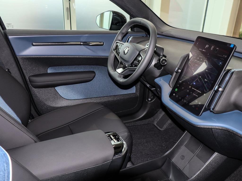 Volvo EX30