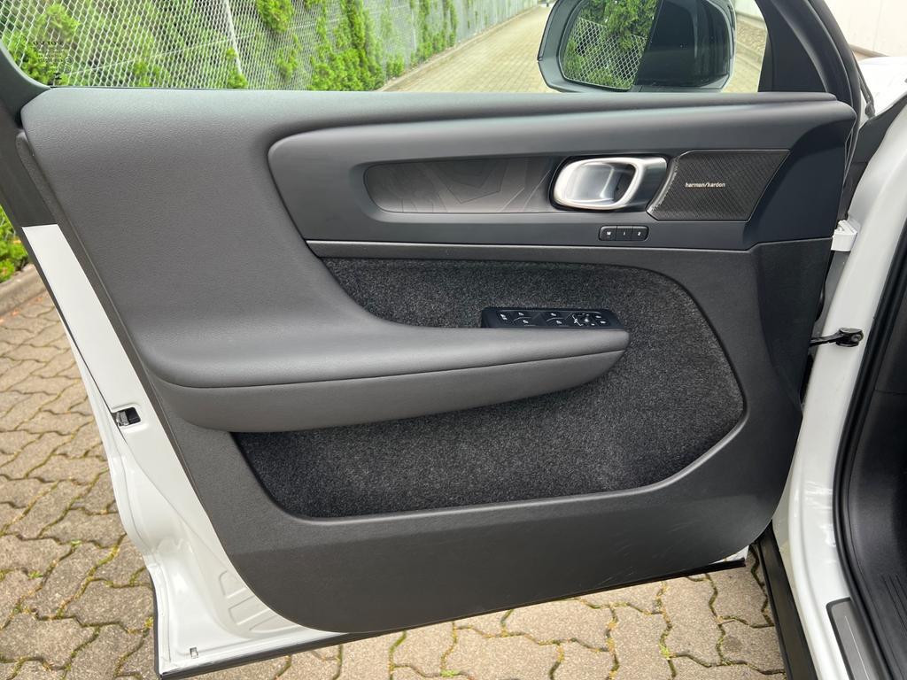 Volvo C40