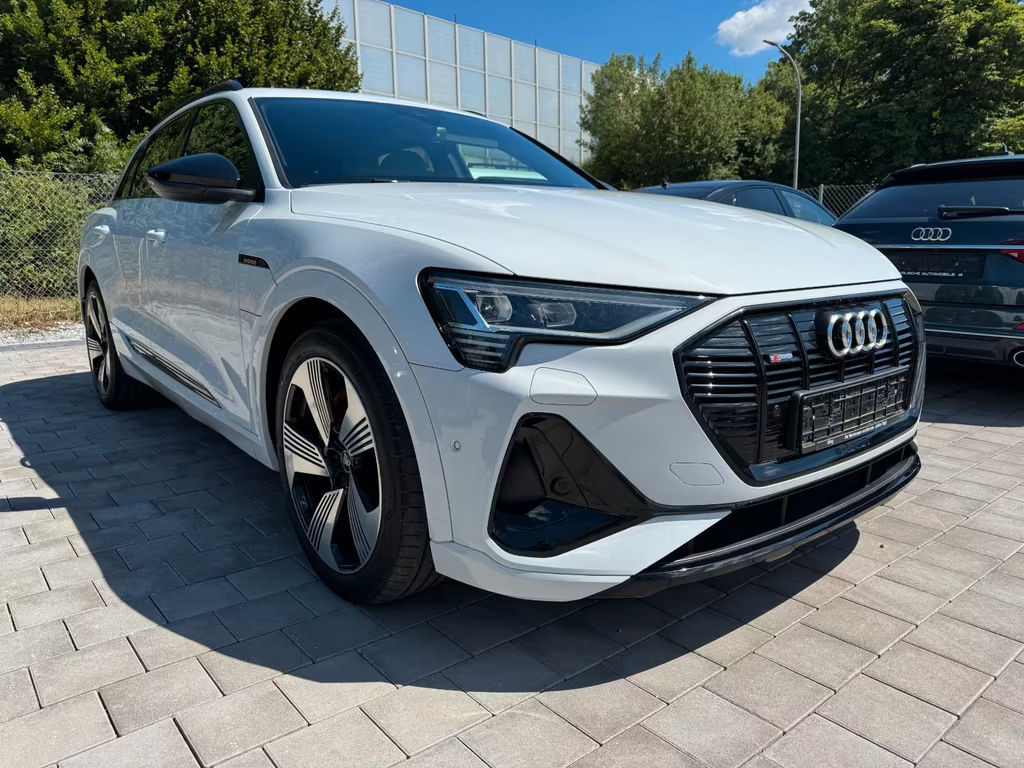 Audi e-tron Quattro S-Line 55
