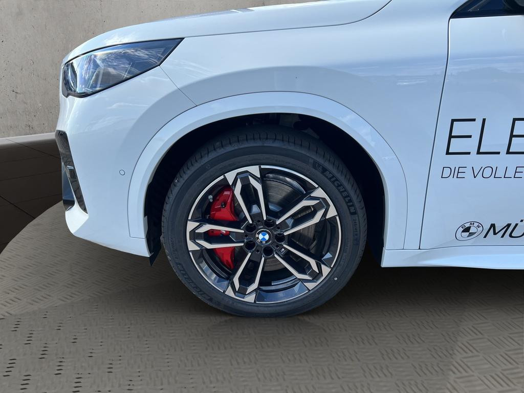 BMW iX2