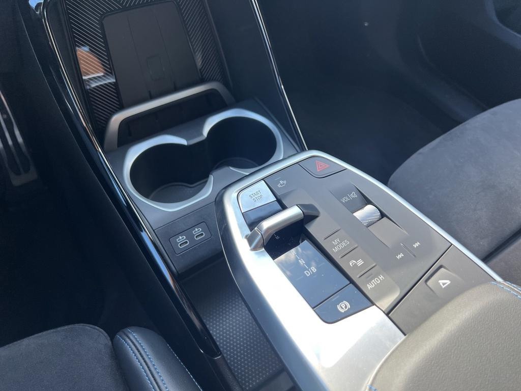 BMW iX2