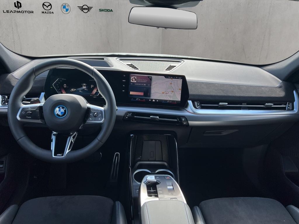 BMW iX2