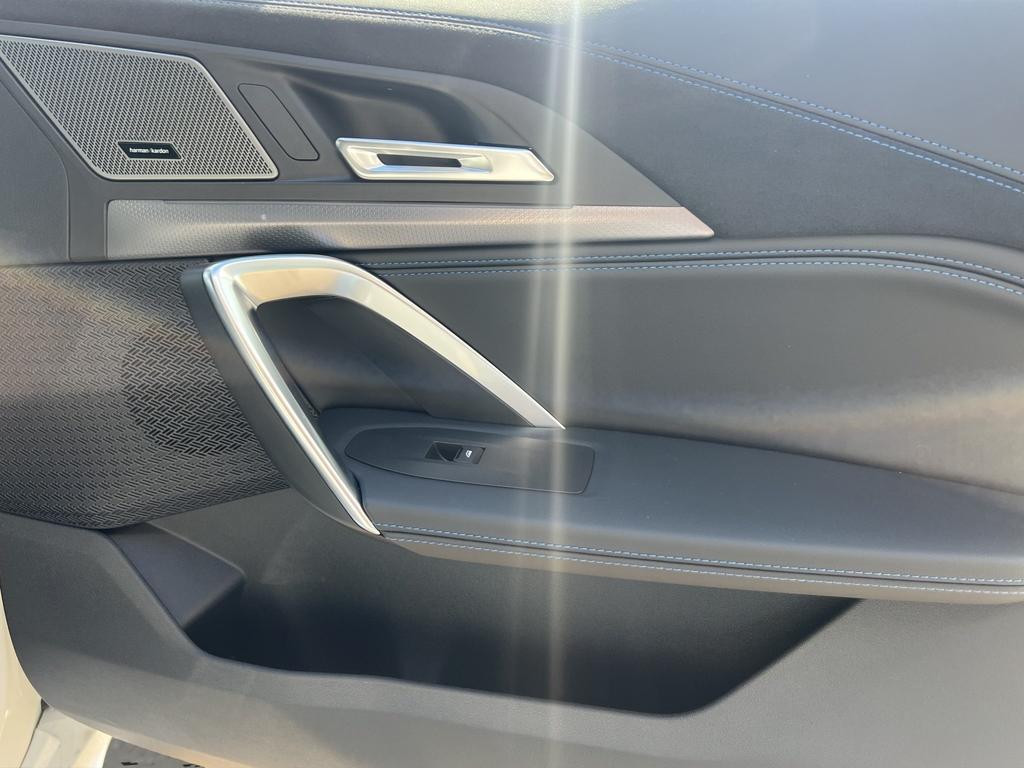 BMW iX2