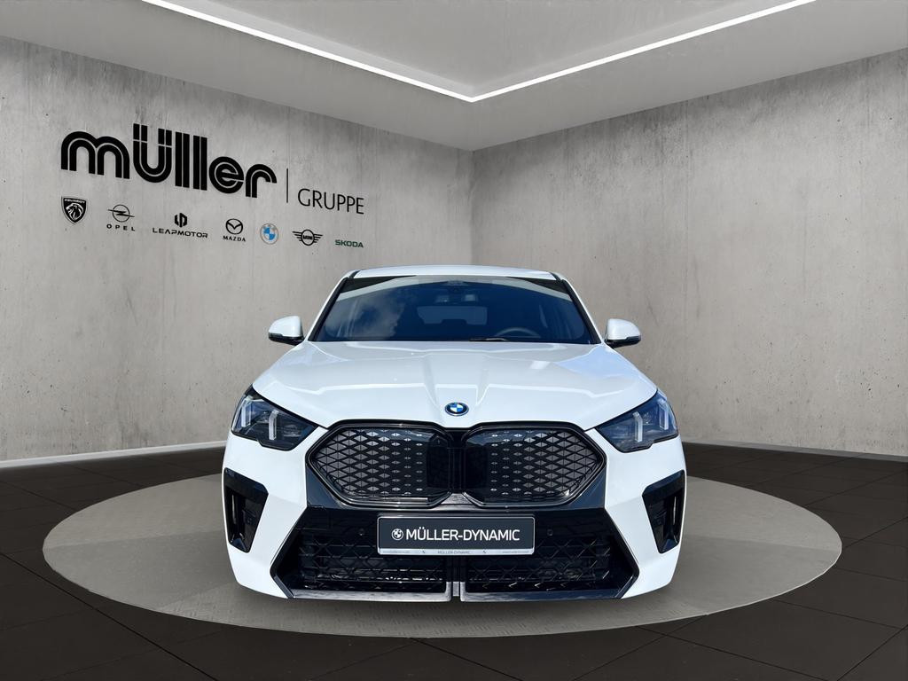 BMW iX2
