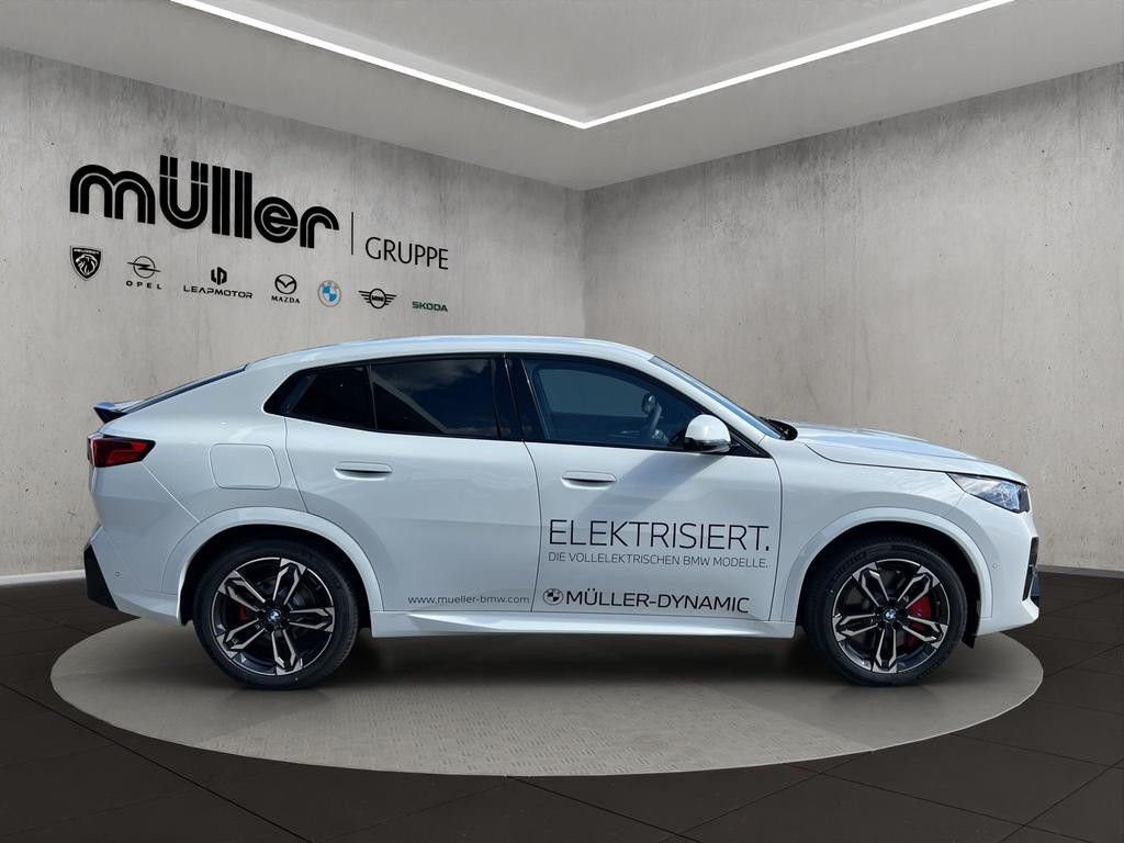 BMW iX2