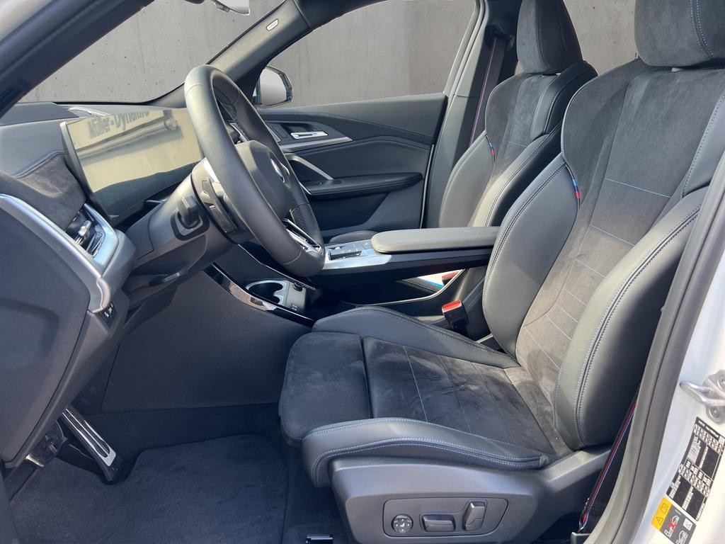 BMW iX2
