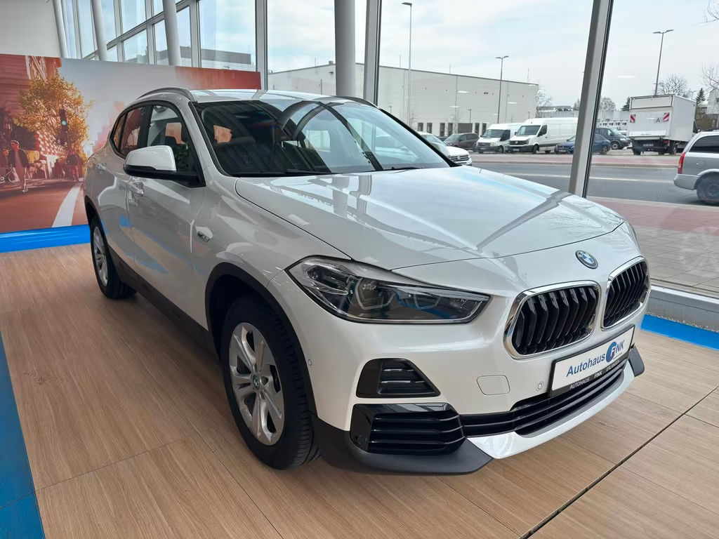 BMW X2 xDrive Sedan