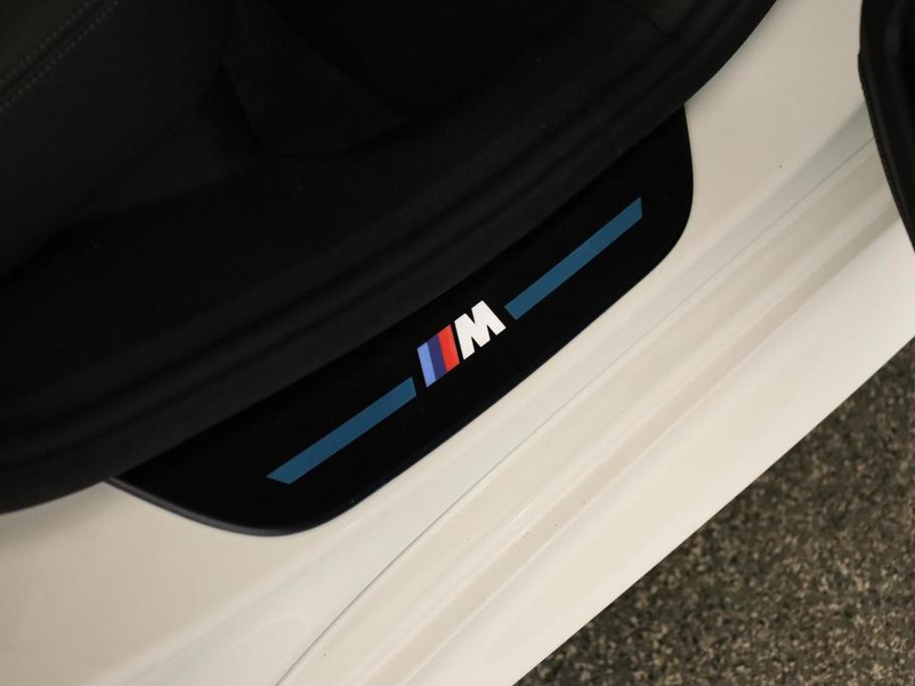 BMW M8