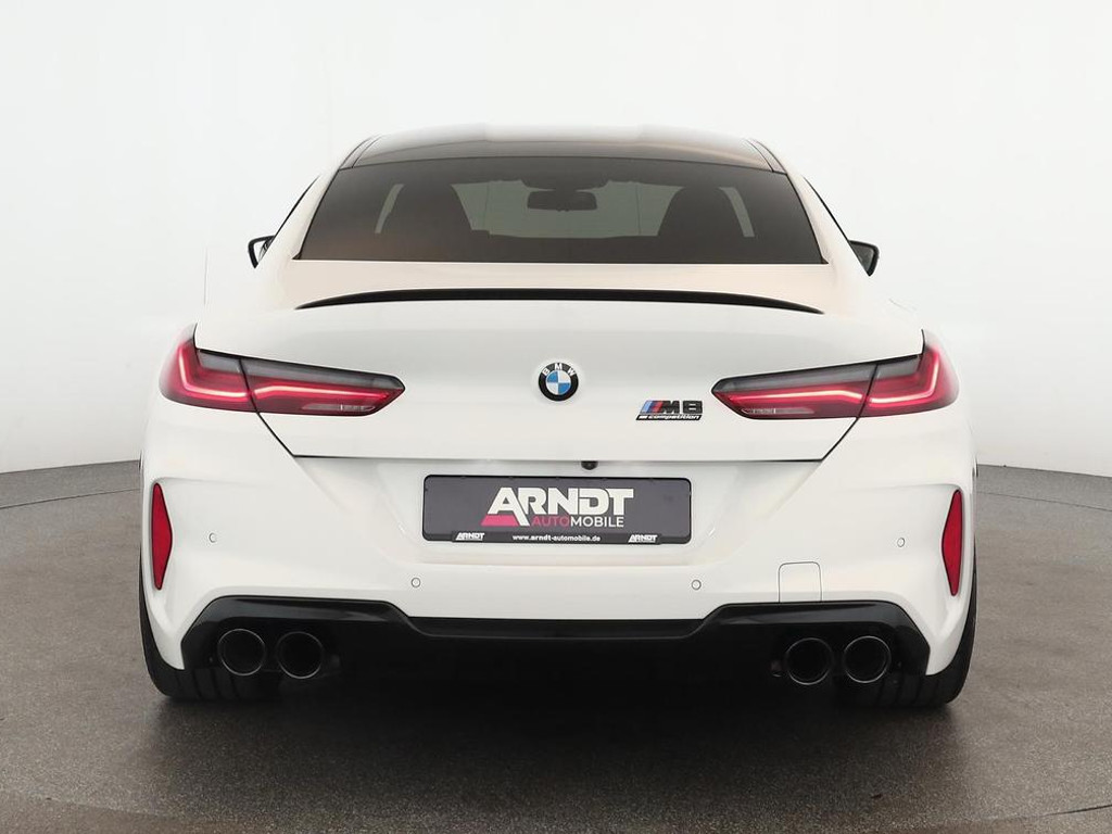 BMW M8