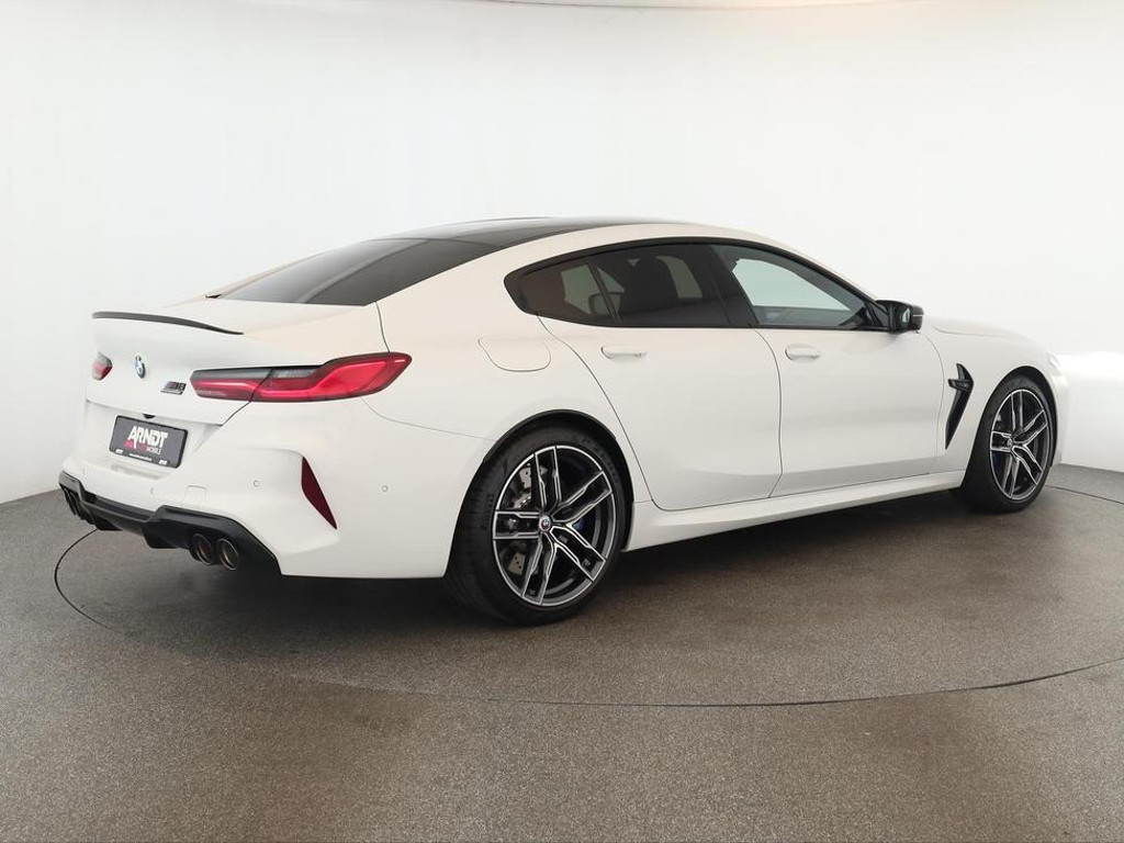 BMW M8