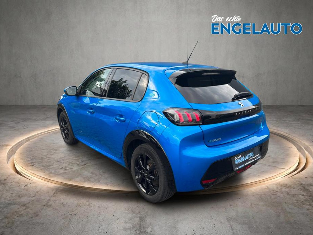 Peugeot e-208