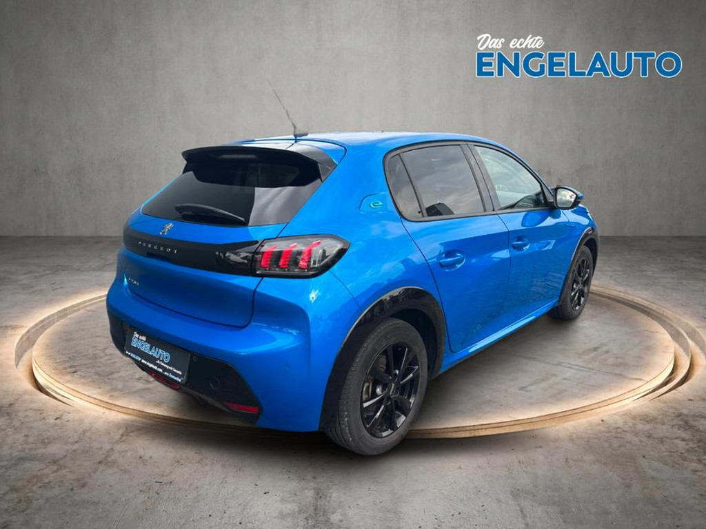 Peugeot e-208