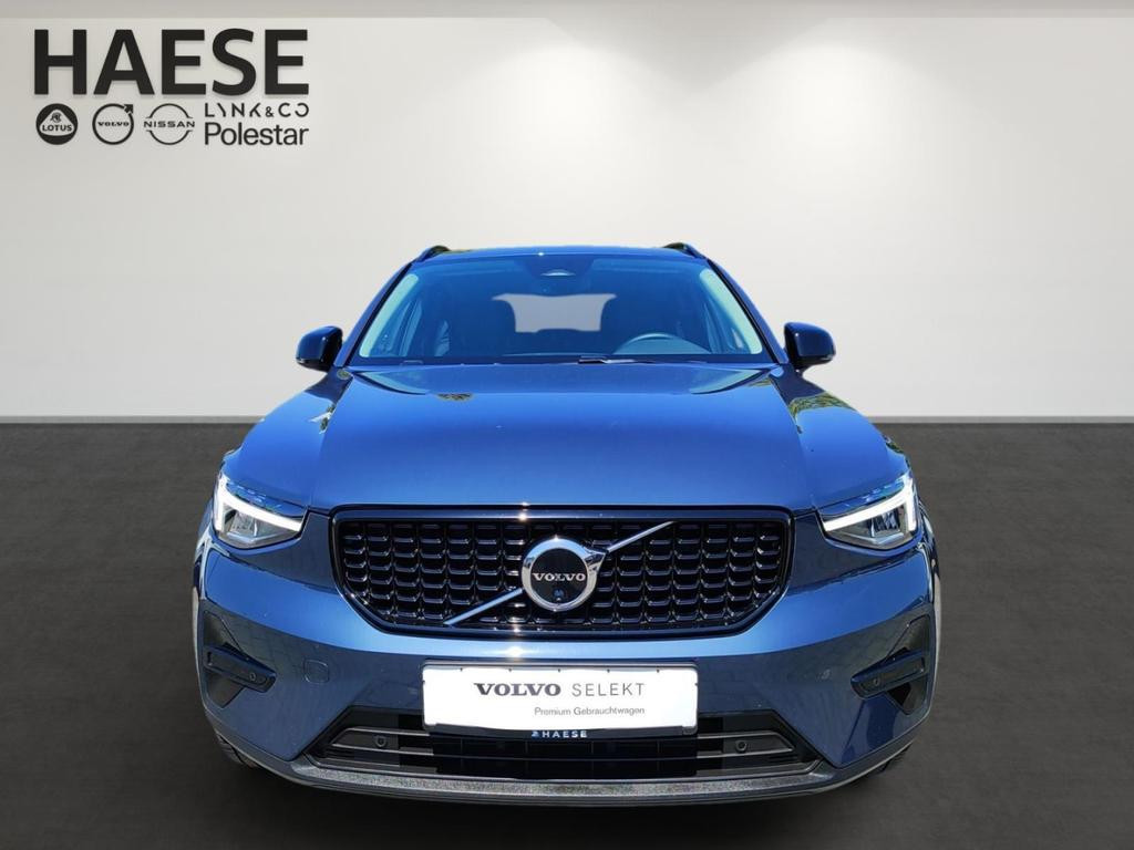 Volvo XC40 Plus Dark
