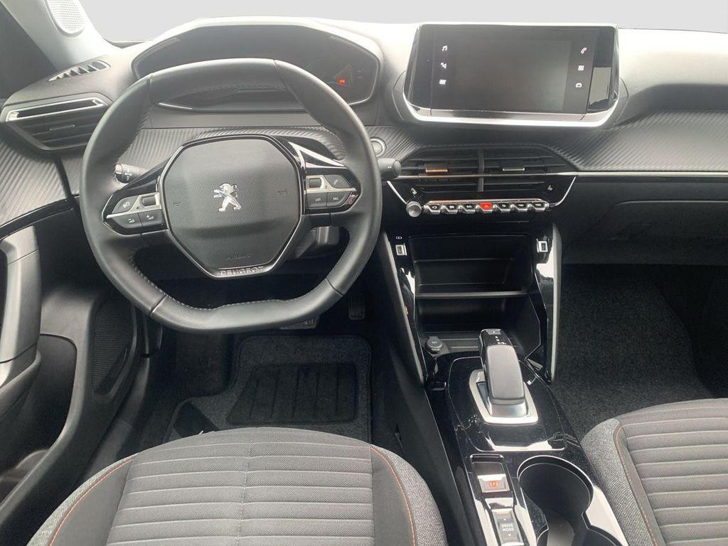 Peugeot e-2008