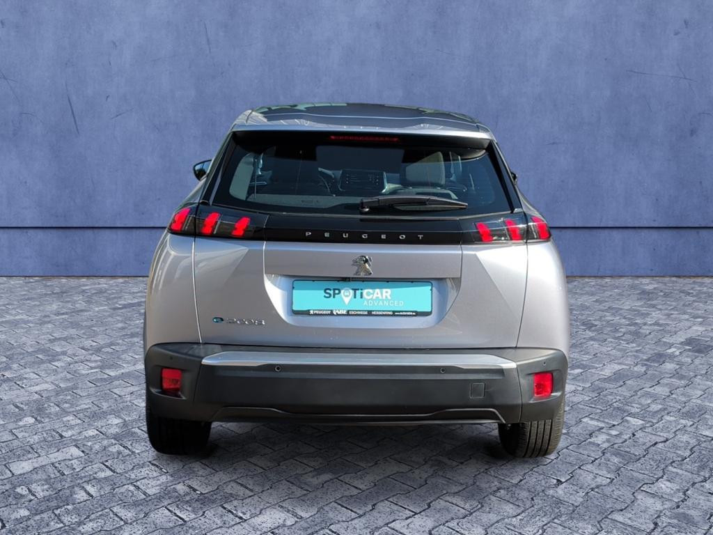 Peugeot e-2008