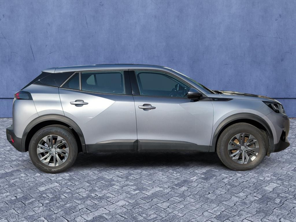 Peugeot e-2008
