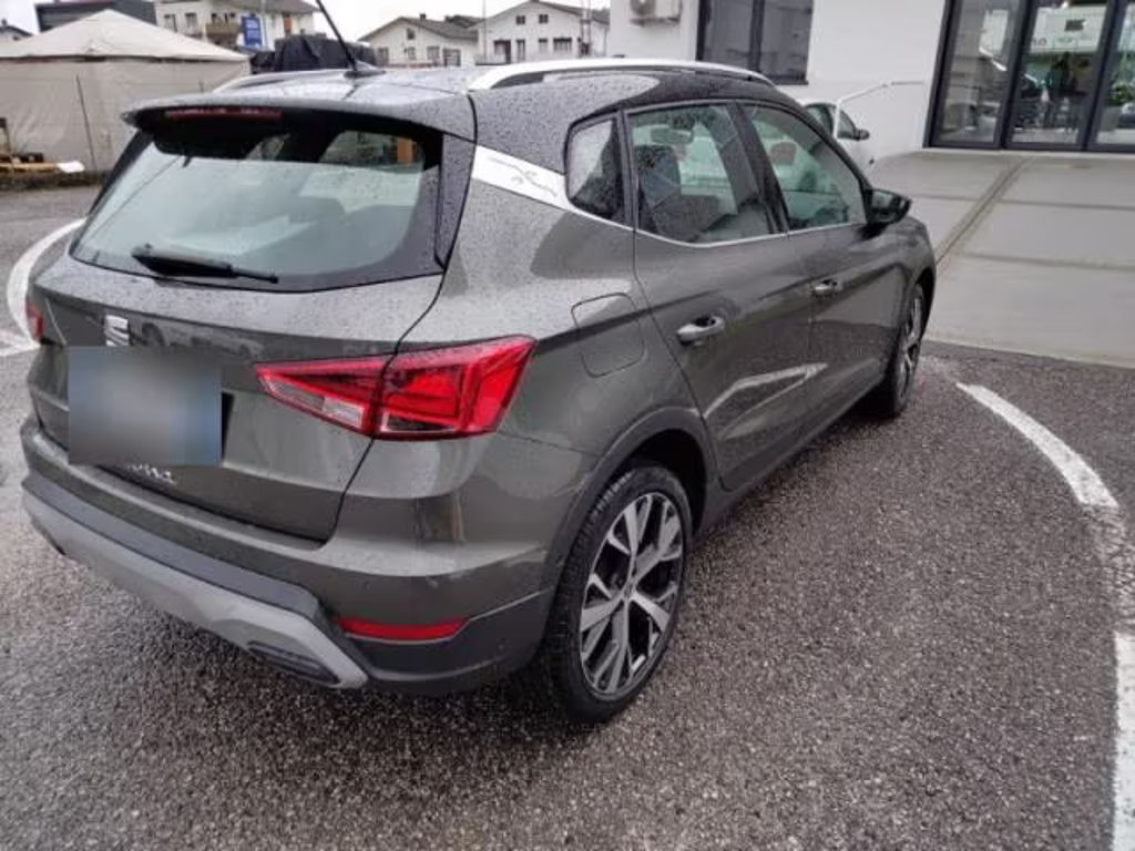Seat Arona
