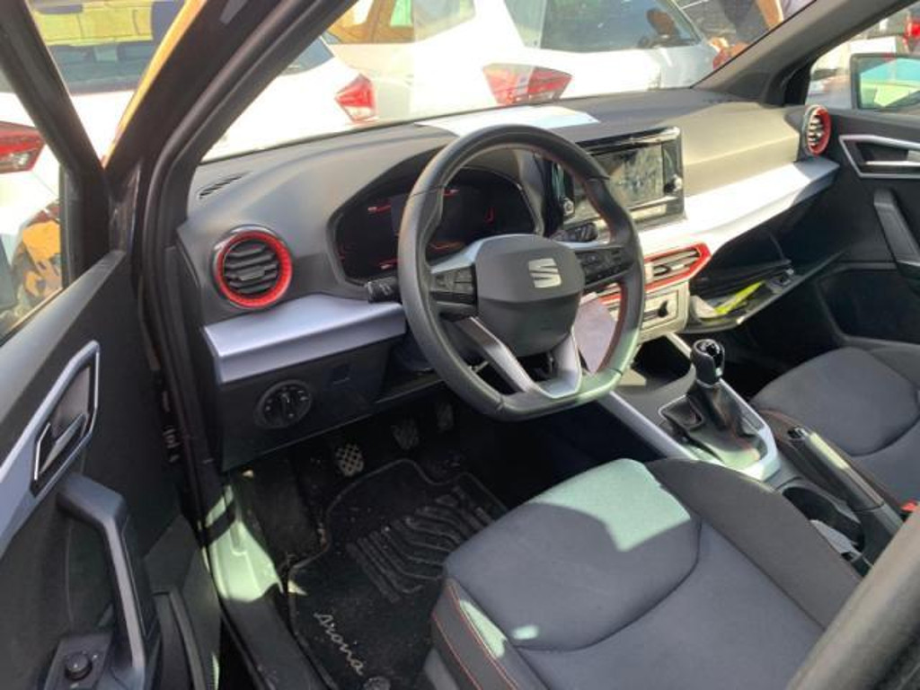 Seat Arona