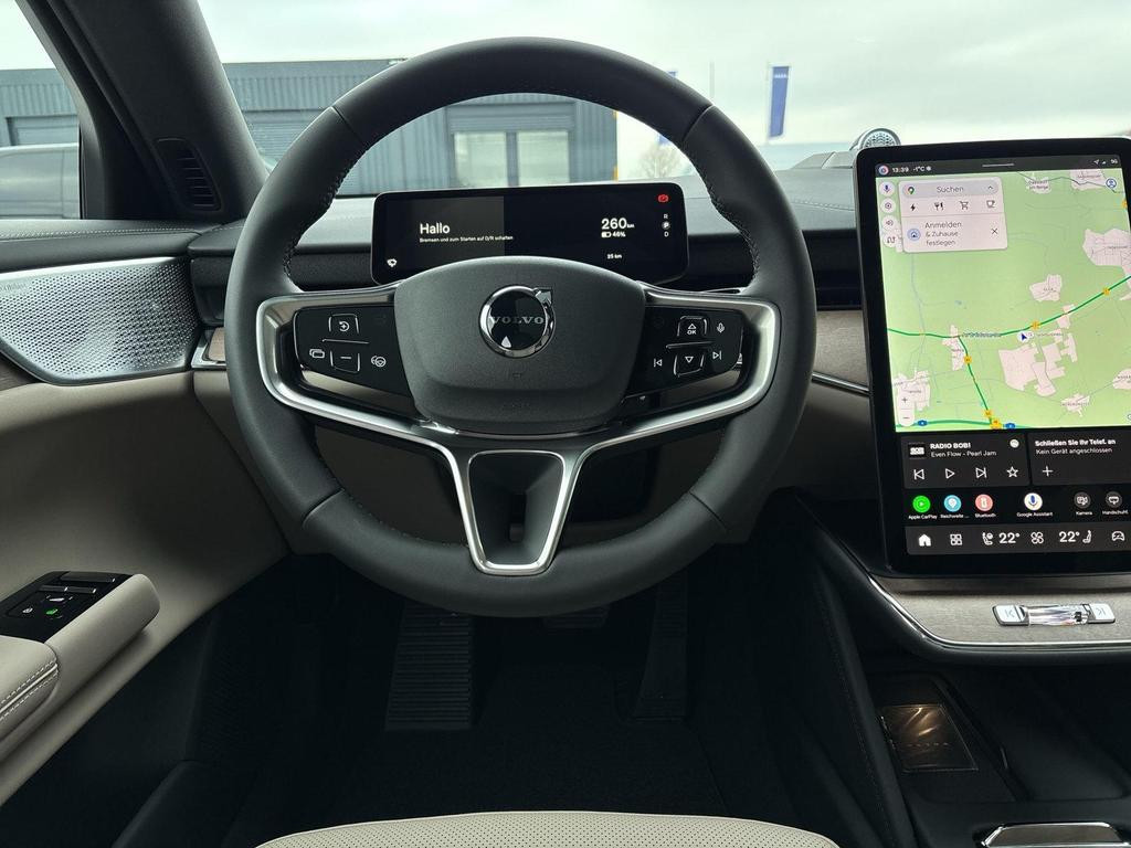 Volvo ES90