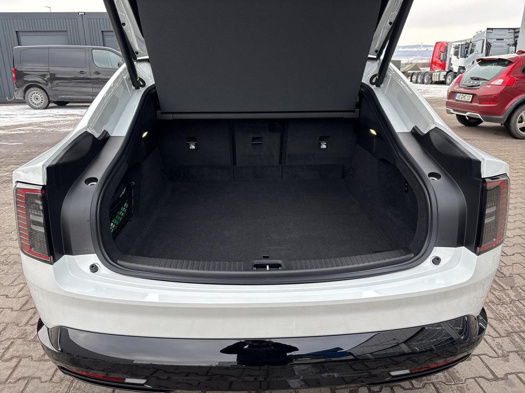 Volvo ES90