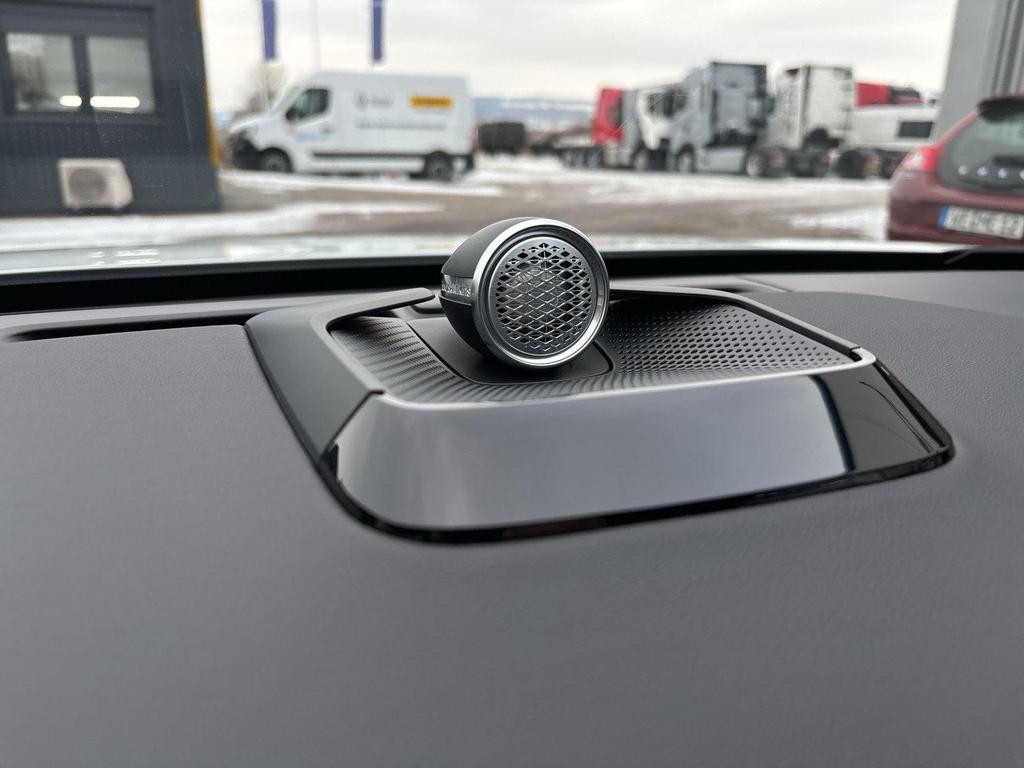 Volvo ES90