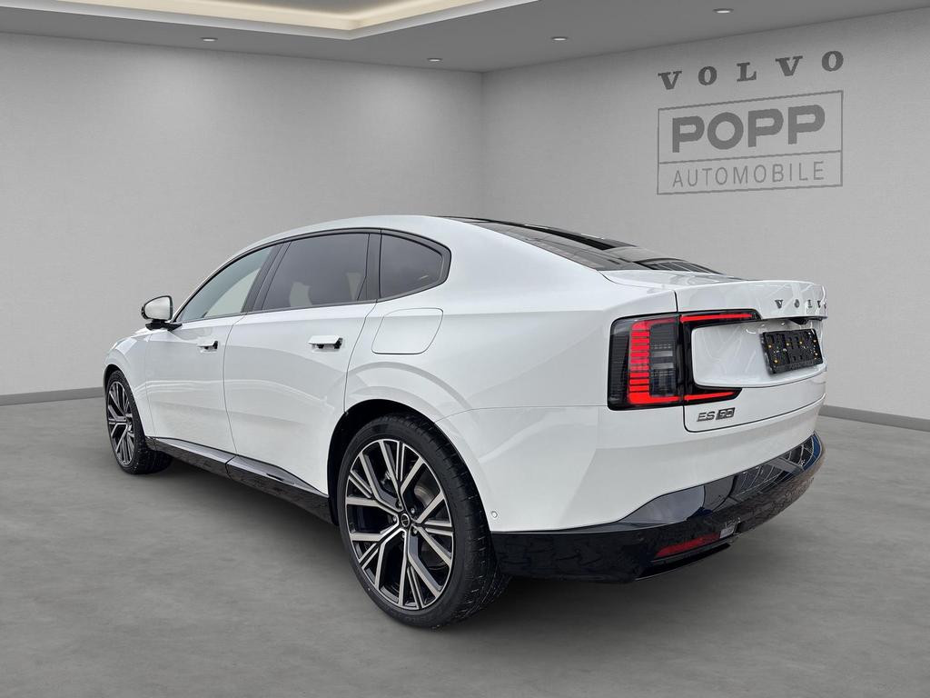 Volvo ES90