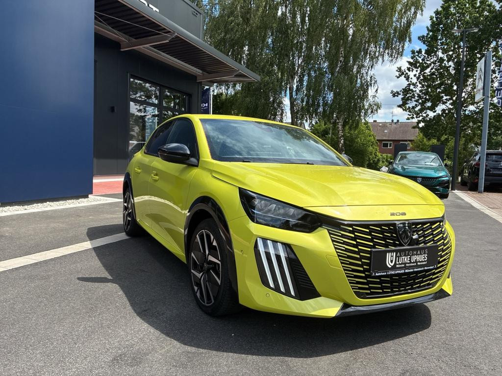 Peugeot e-208
