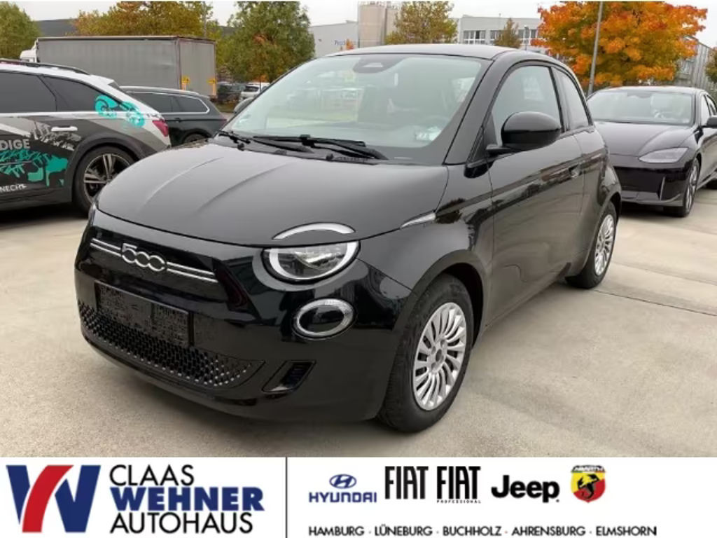 Fiat 500e Action