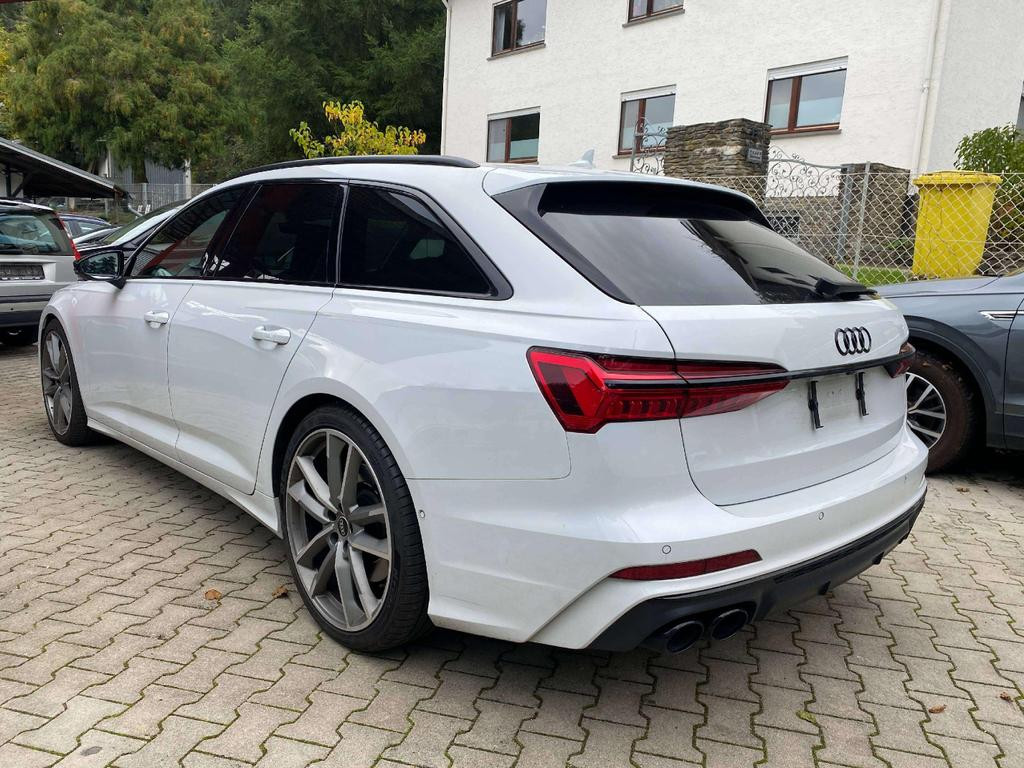 Audi S6