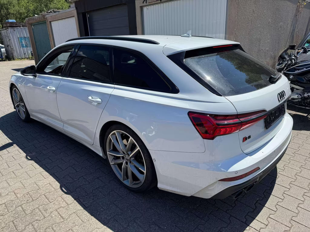 Audi S6