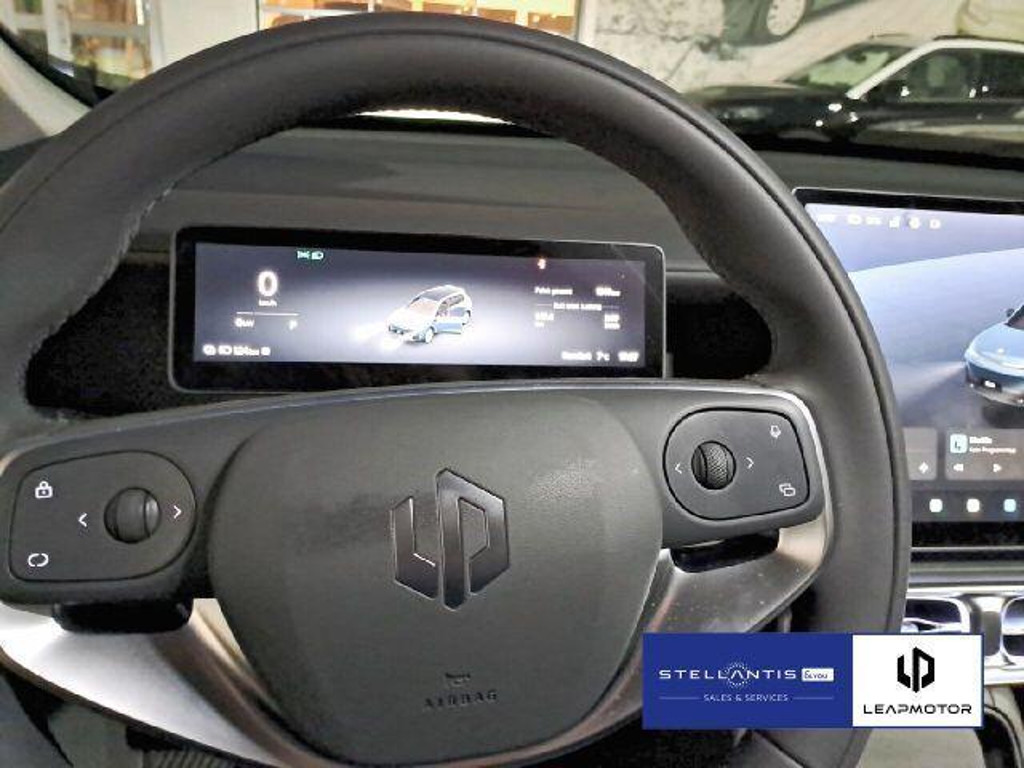 Leapmotor B10