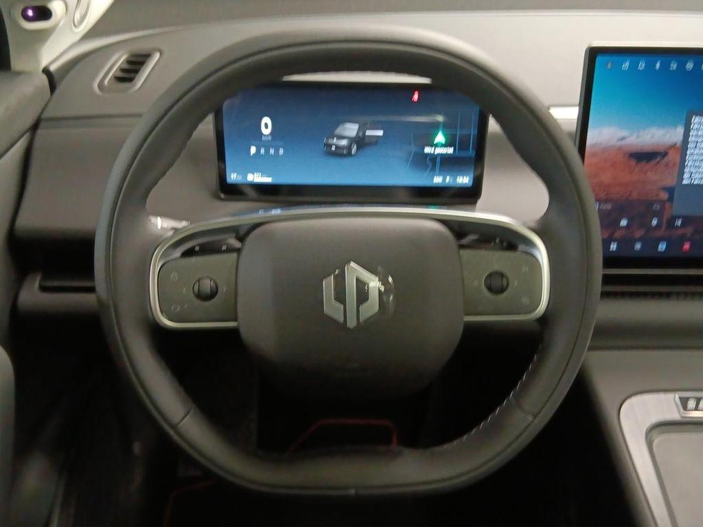 Leapmotor C10