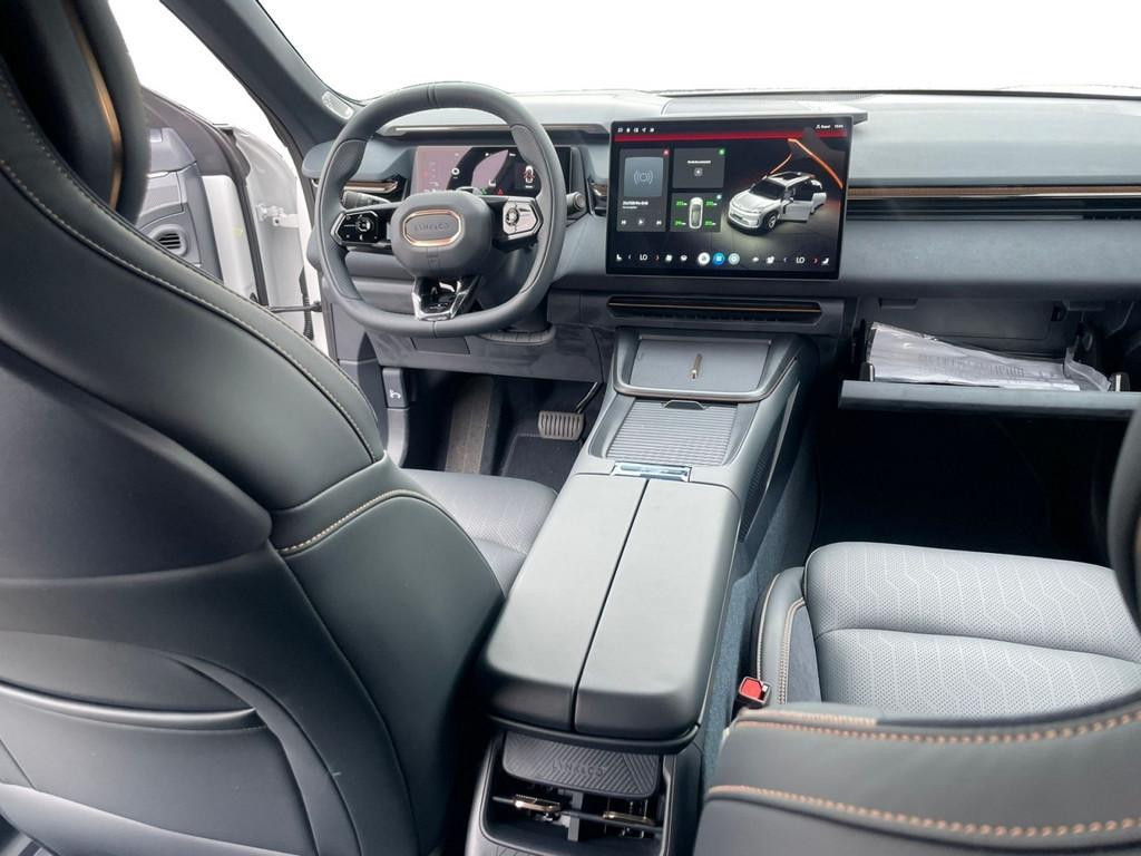 Lynk&Co 08