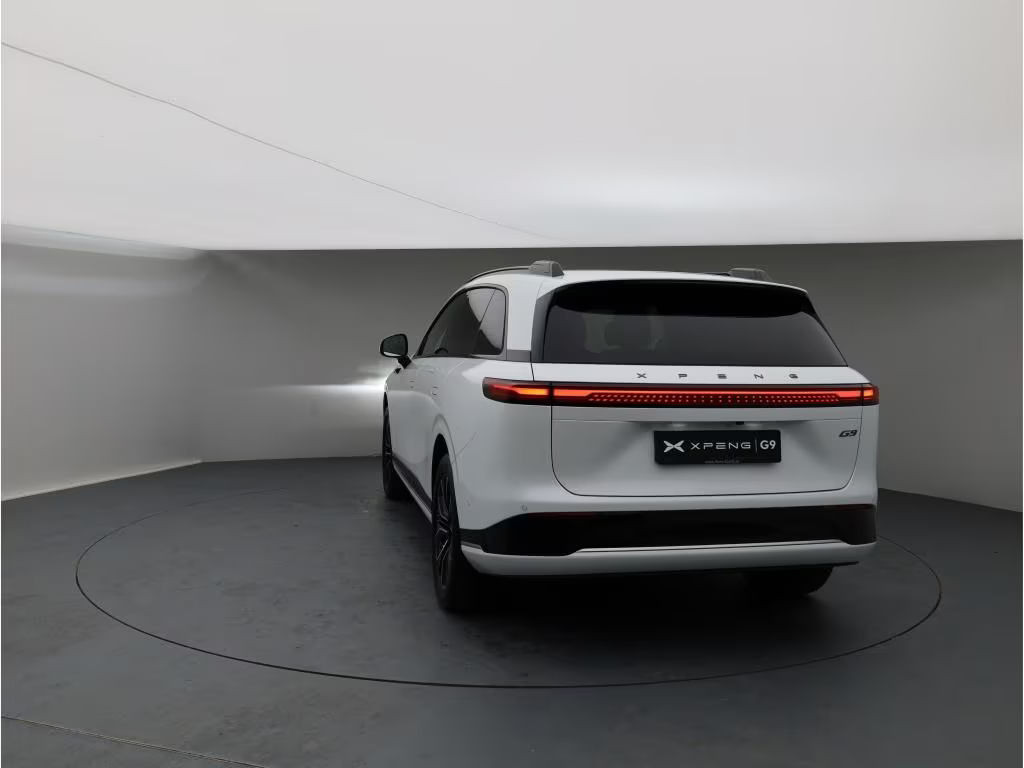 Xpeng G9